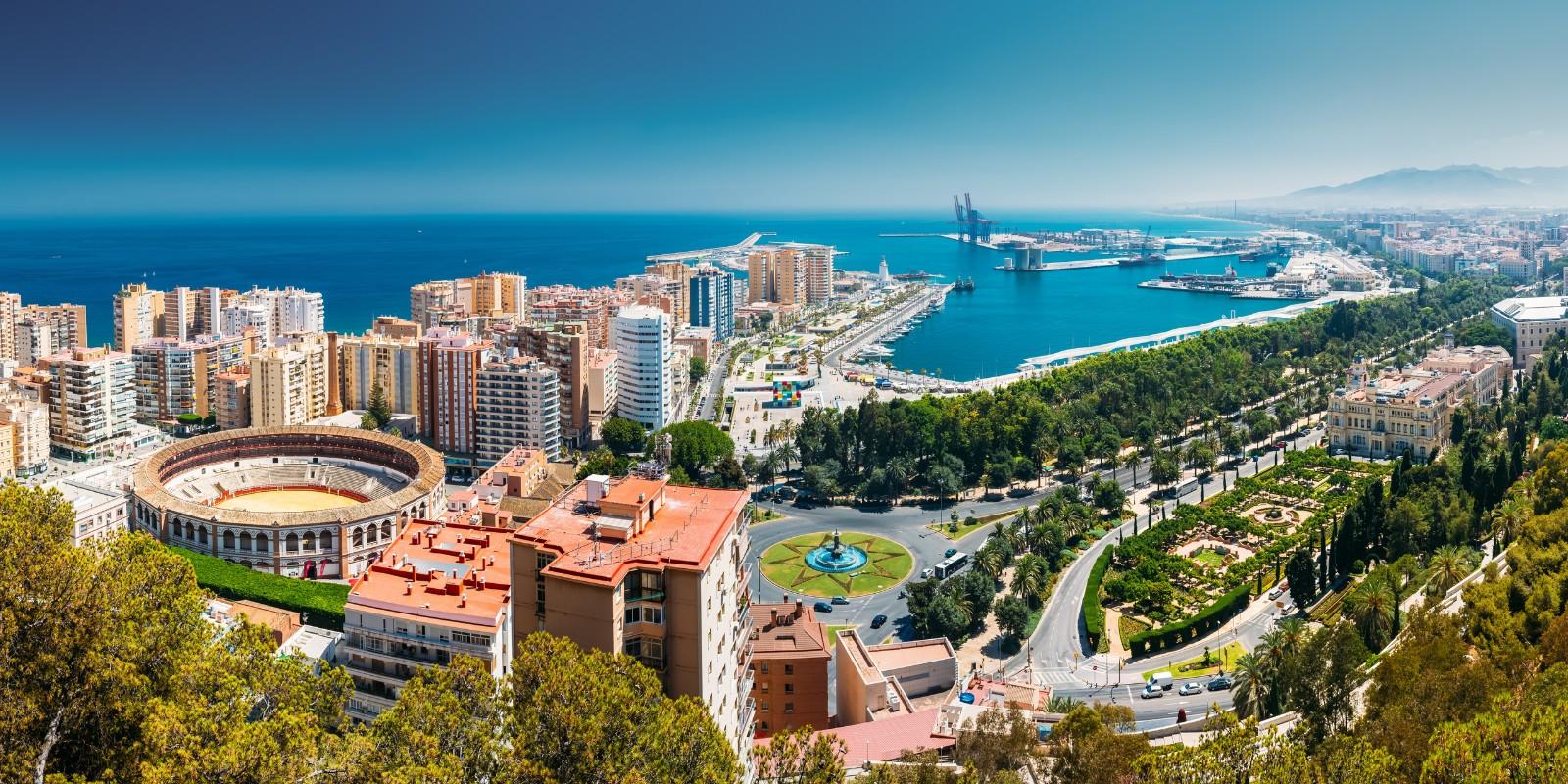 Living by the sea in Málaga: top areas and property costs in 2025