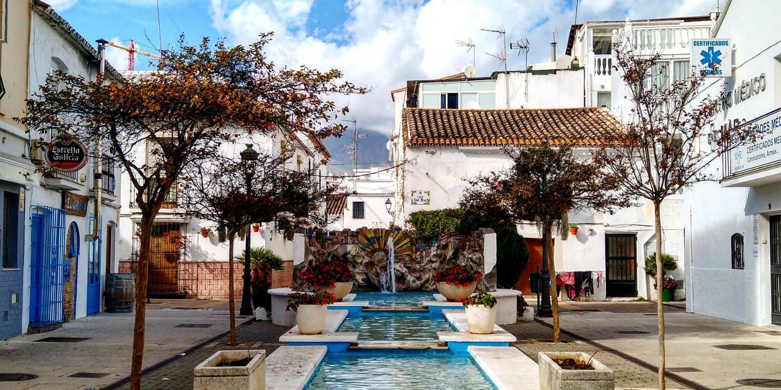 Marbella vs Estepona: Where to Buy Your Luxury Villa According to Lifestyle