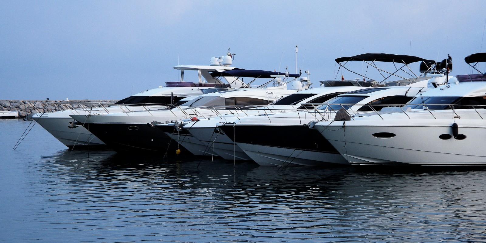Luxury Water Sports in the Costa del Sol: Sailing, Paddle Surf, Jet Skis & Exclusive Yachting